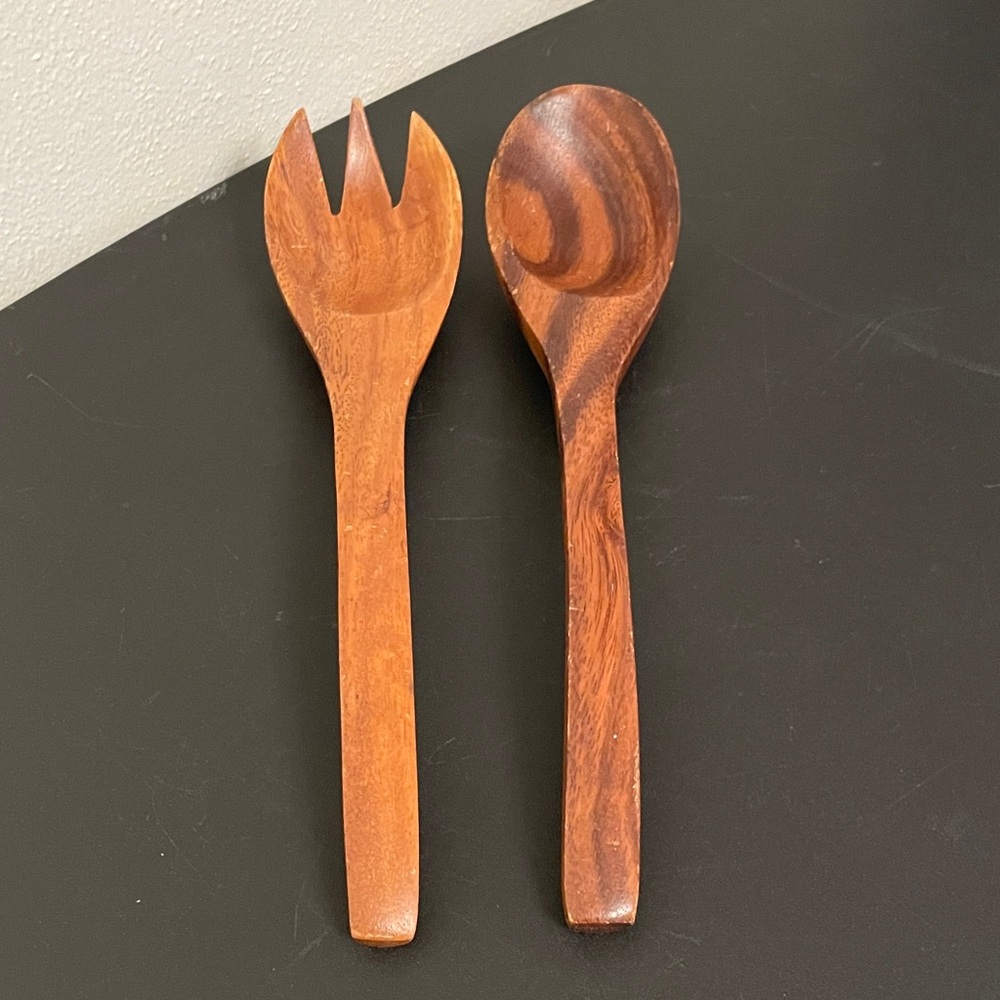 Set of 2 Genuine MONKEY POD Hand Crafted Wood Salad Spoon & Fork Serving Set